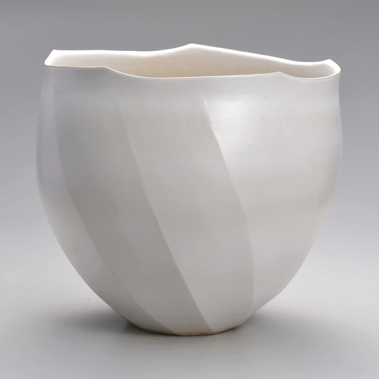 photo White Hagi Flower Vase
