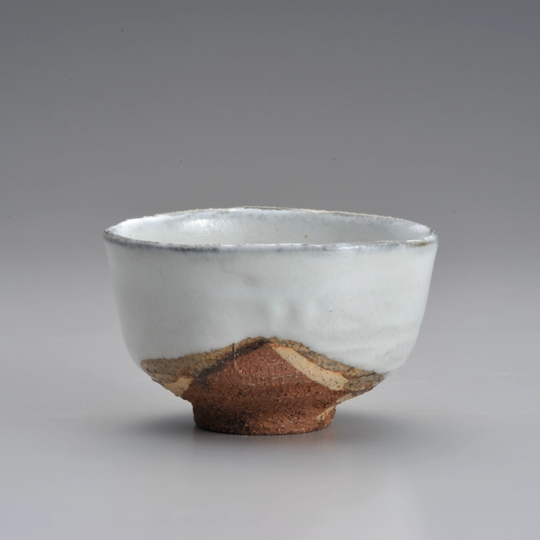 photo Tea Bowl with White Glaze