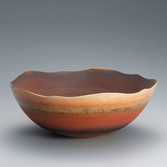 Hagi Bowl with Scarlet Color and Wavy Patterns