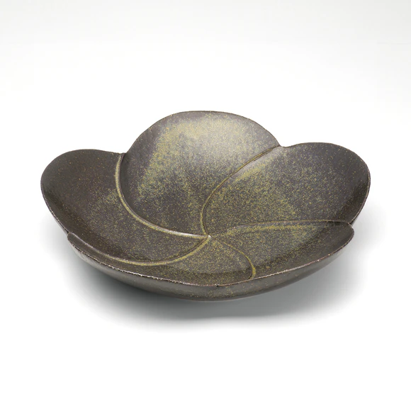 Large Bowl with Twisted Plum Blossom Shape