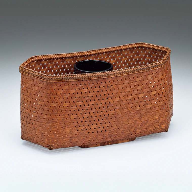 photo Flower Basket in Hexagon Tessen Weave "Evening calm in Seto"