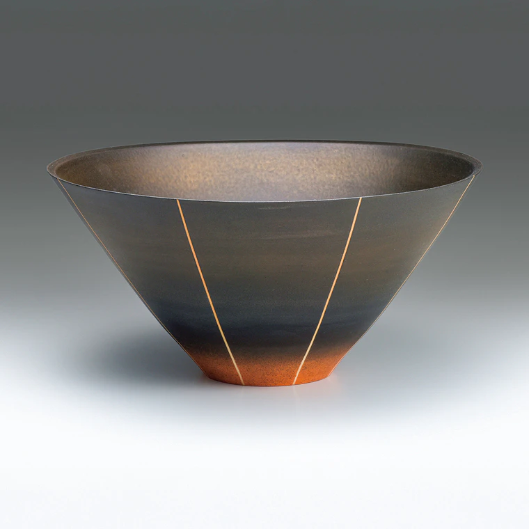 photo Vessel with Color Shining Like Moonlight