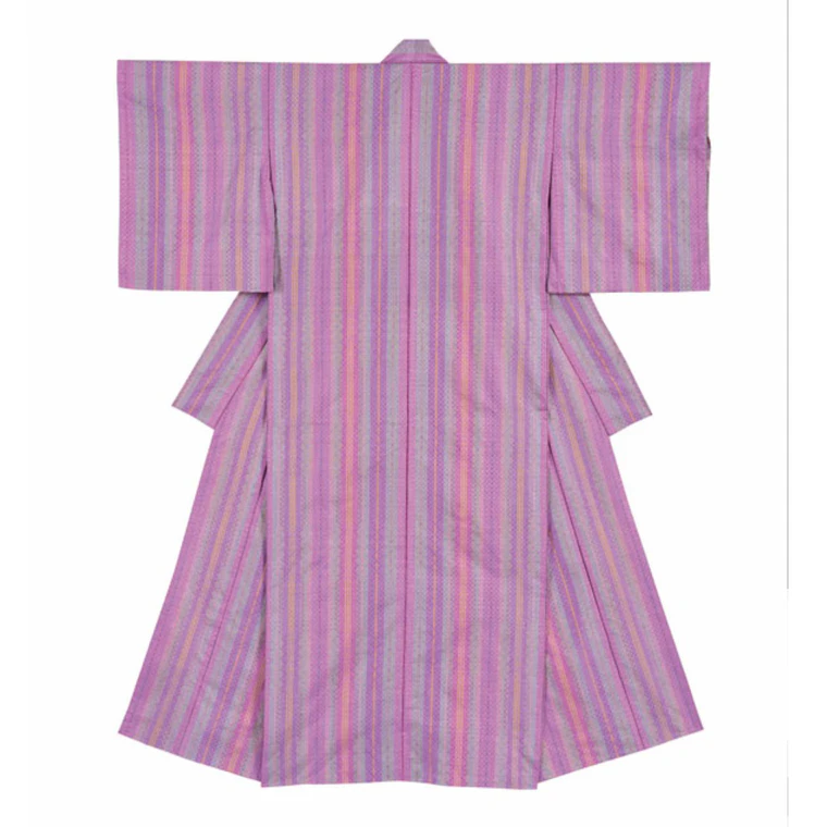 photo Kimono of Yoshino-ori "Toka (Wisteria Flowers)"