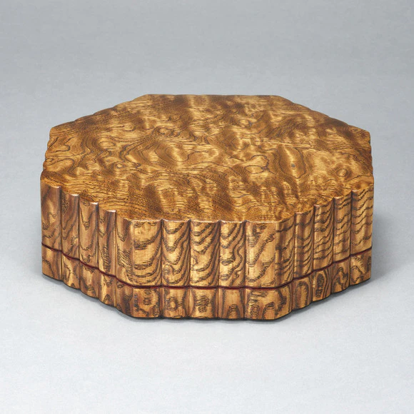Octagonal Decorative Box with Chinese Ash Wood and Wiped Urushi