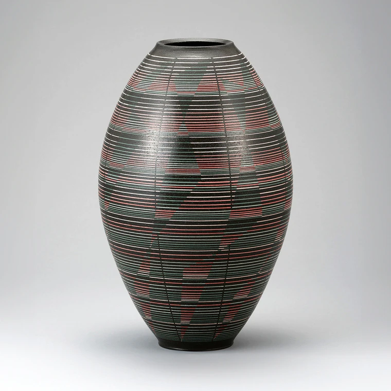 photo Flower Vase with Inlay and Line Design