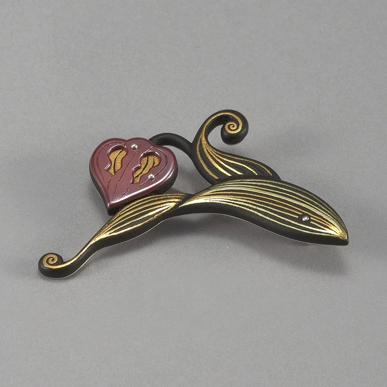 photo Metal Fitting with Damascene Inlay in Shape of Glory Lily