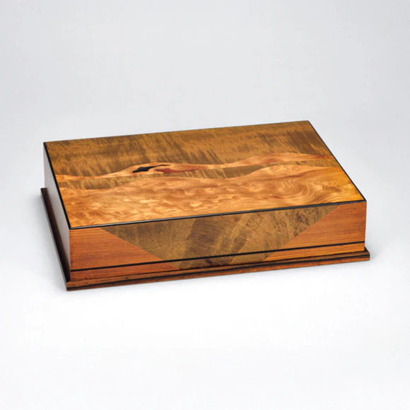 Decorative Box with Magnolia, Katsura Wood, Wiped Urushi and Inlay