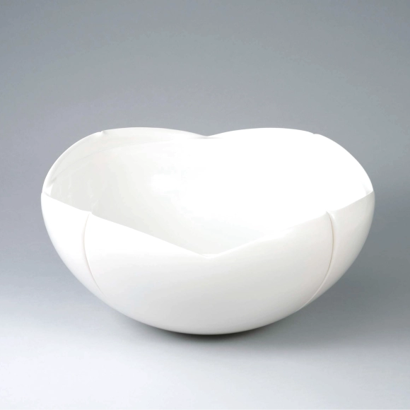 White porcelain bowl.