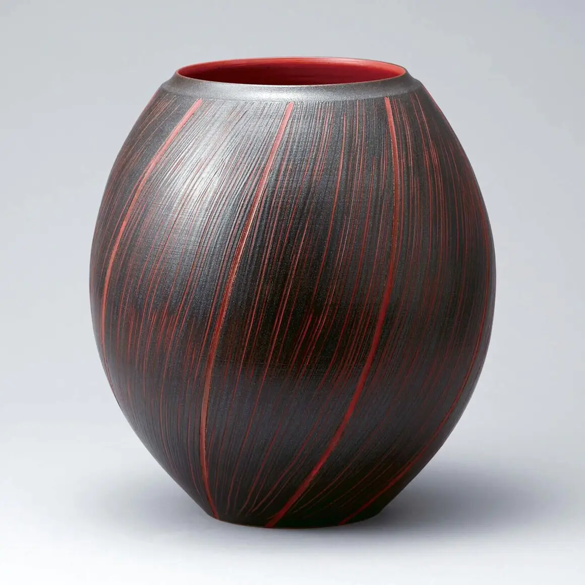 盛和作　鉄赤釉　鉢　陶器 m_2x_1062.jpg.webp