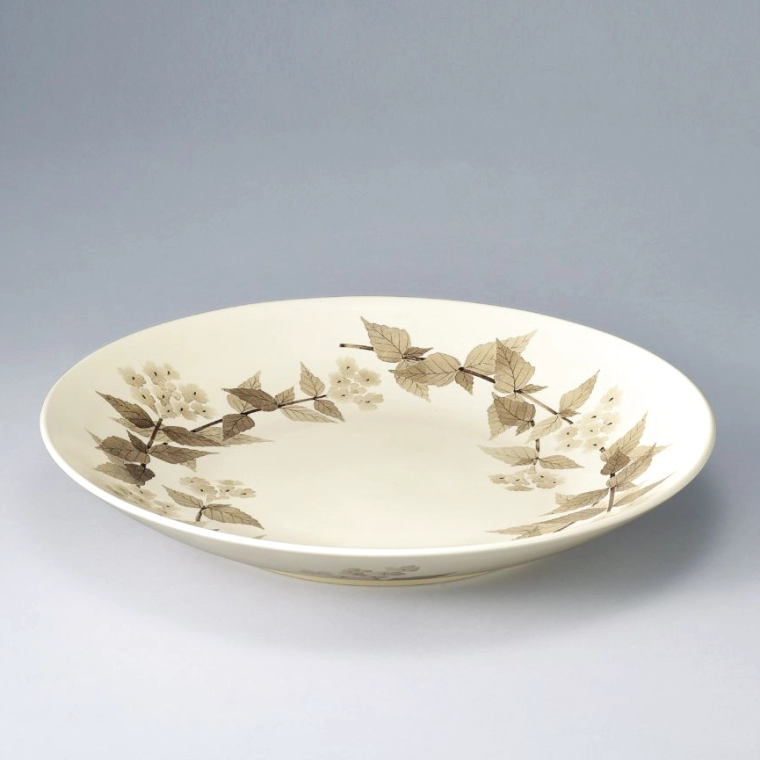 photo Plate with Verbena Hanatemari Design in Washizome