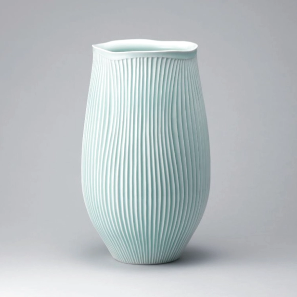 明 白磁 線彫 壺 明 白磁 線彫 壺 明 白磁 線彫 壺 明 白磁 線彫 壺