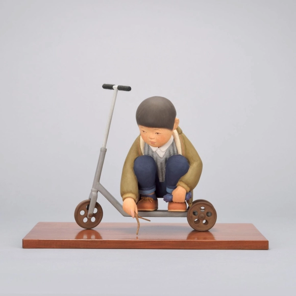 博多人形　日本工芸会正会員人形作家　小島康彦作　「月」　共箱　C　R1537 博多人形 日本工芸会正会員人形作家 小島康彦作 「月」 共箱 C R1537