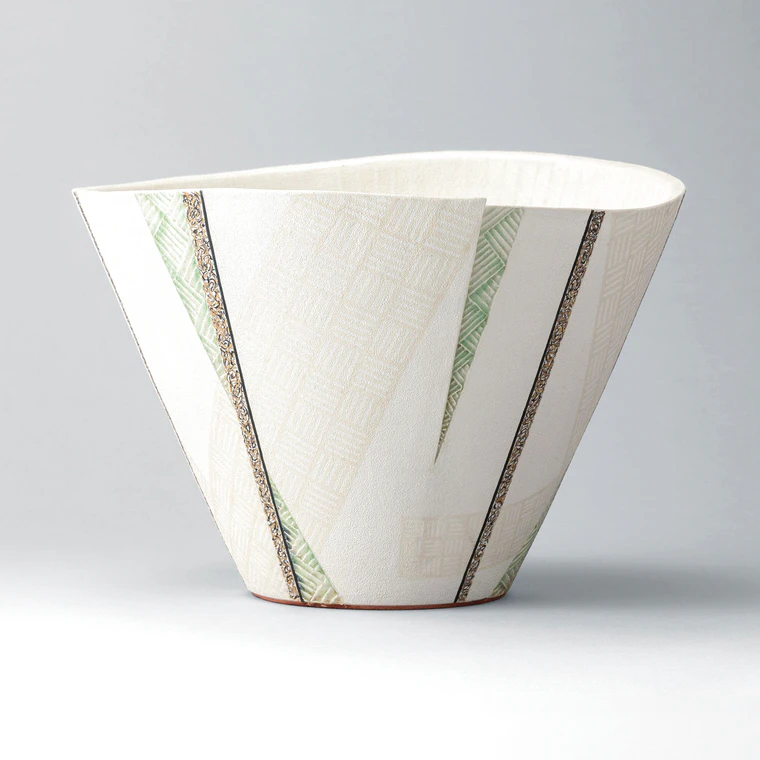 photo Flower Vessel with Colored Slip Decoration