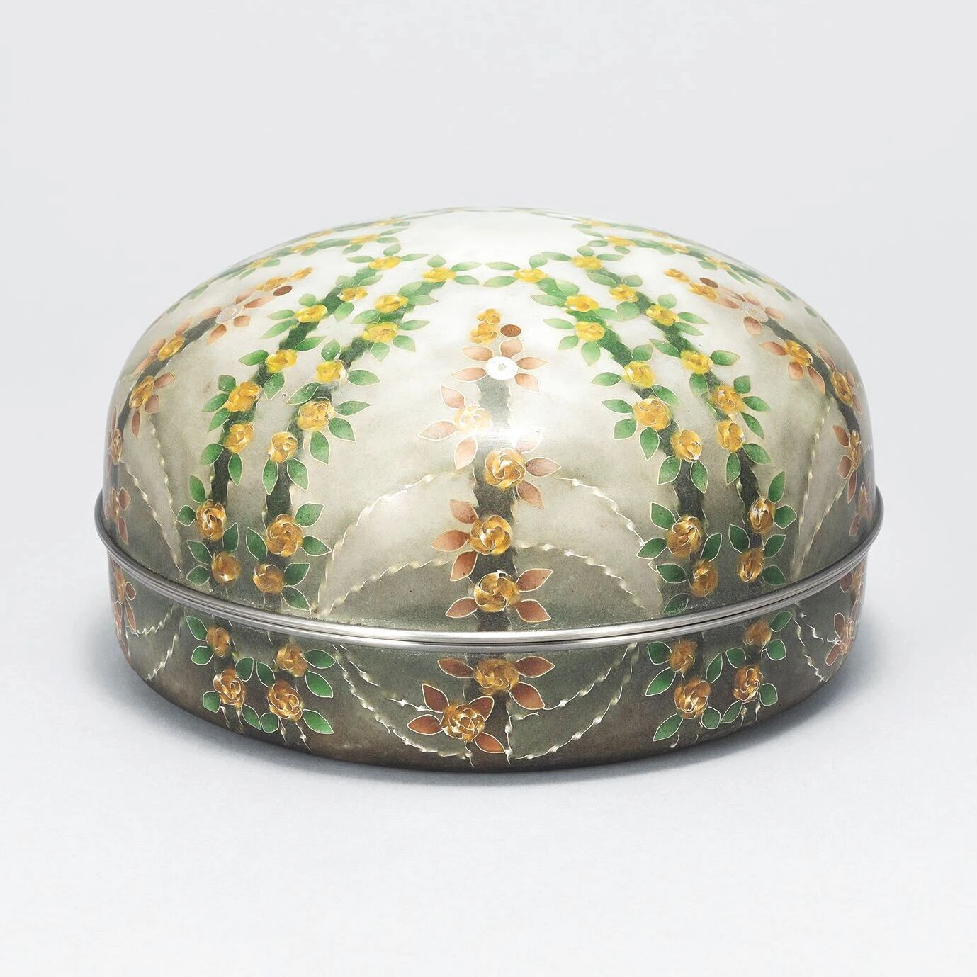有線七宝蓋物「空、高く」 (Kumiko Muya) ｜Gallery Japan