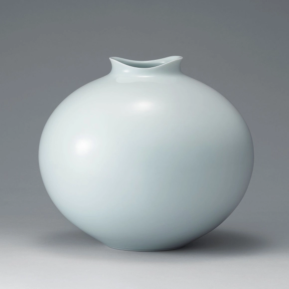 花瓶 　白磁 白磁鶴首花瓶(西山 正)｜ギャラリージャパン