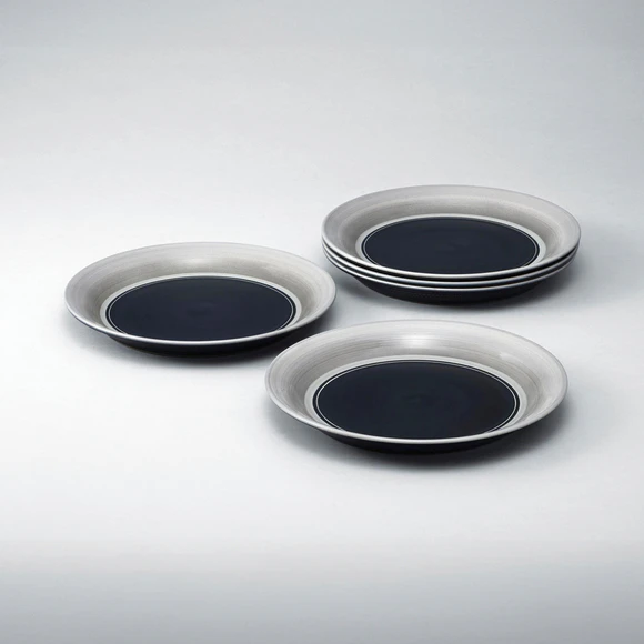 Set of Plates with Wara-sumi Ash Glaze and Kanna (Chisel) Marks