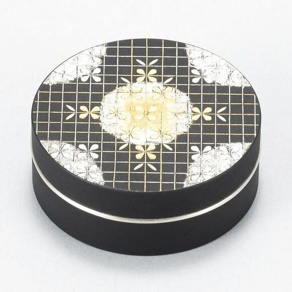 鉄地布目象嵌銀金具帯留(松永 淳子)｜ギャラリージャパン