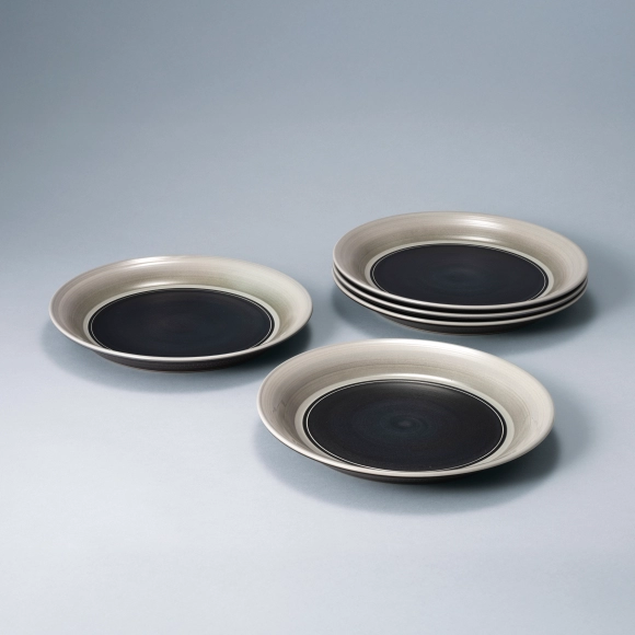 Set of Plates with Wara-sumi Ash Glaze and Kanna (Chisel) Marks