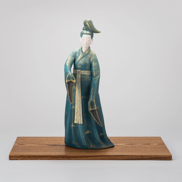 photo Ceramic Sculpture with Polychromy "Leisurely Grace"