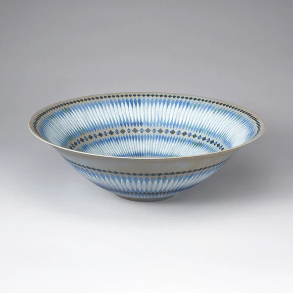 Large Underglaze Blue Plate with Yu-hajiki Design "Twilight"