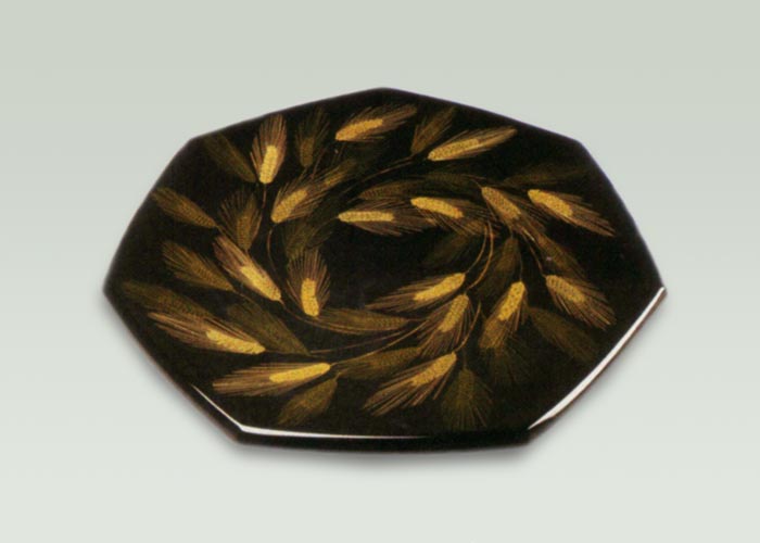 photo Kanshitsu Tray with Design in Kinma "Time of Harvest"