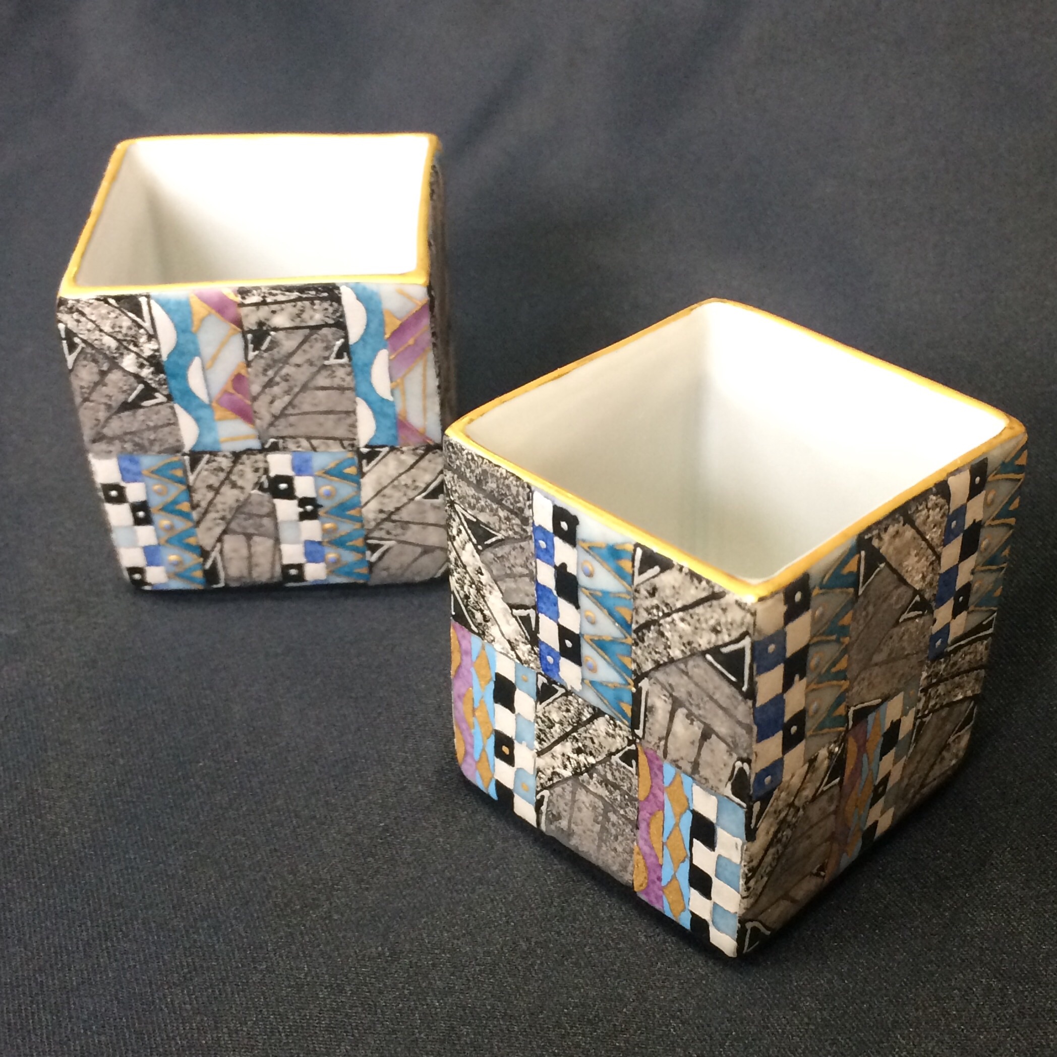 photo Square Sake Cups with Geometric Design in Gold and Silver Painting