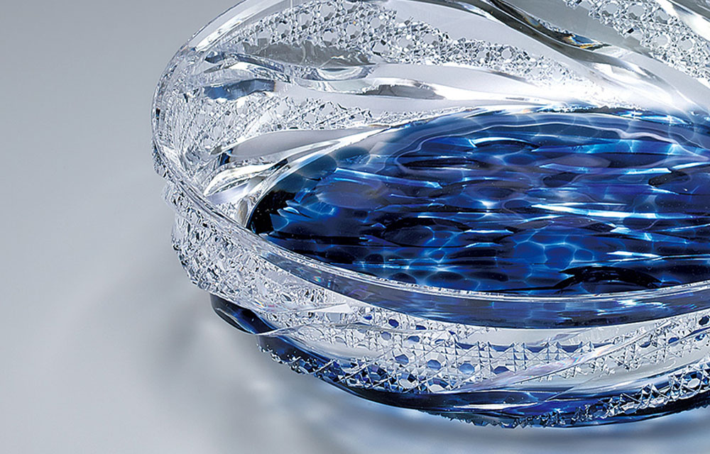 photo Cut glass flat bowl. “Choppy water”