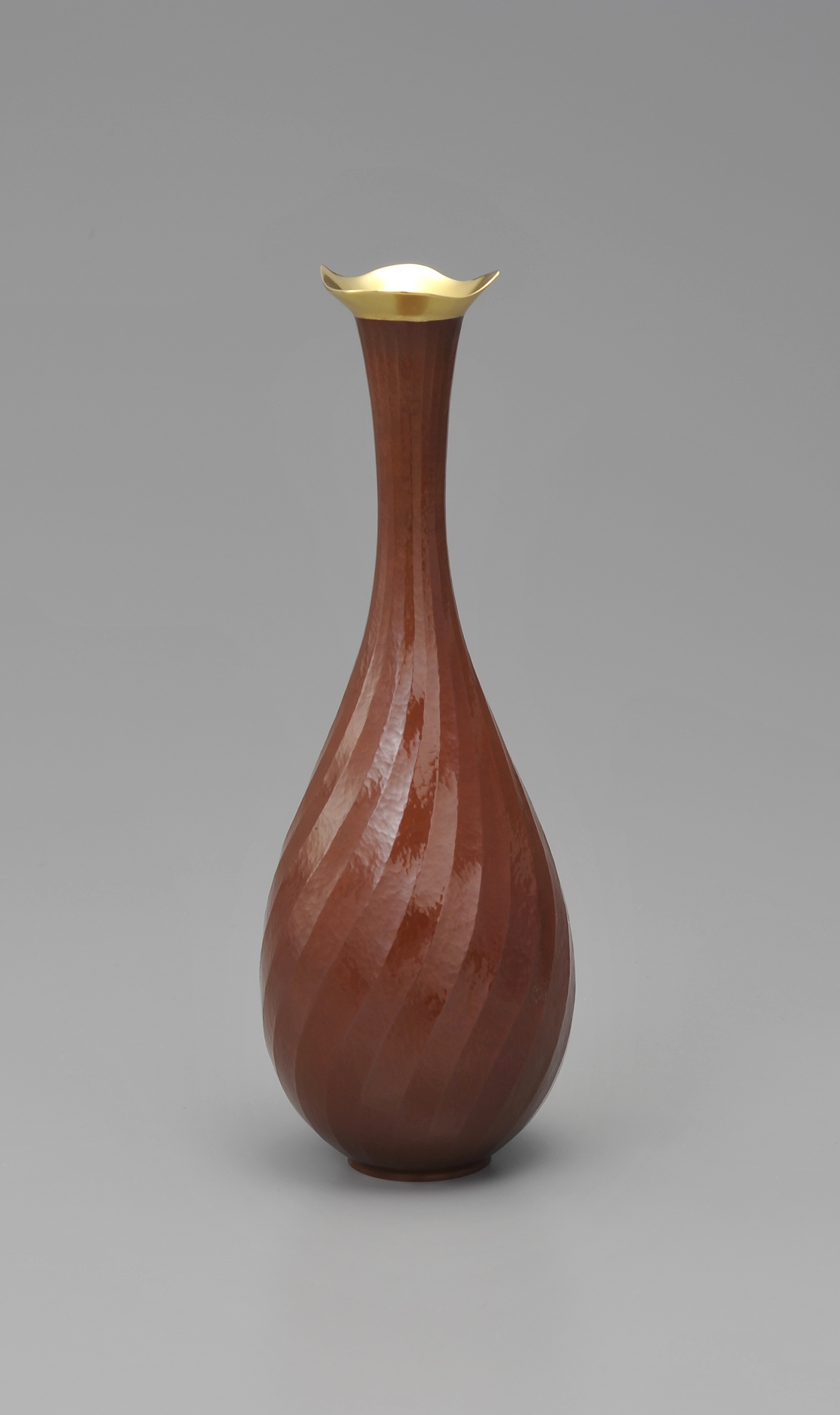 photo Copper Flower Vase with Gold Mouth "Flame"
